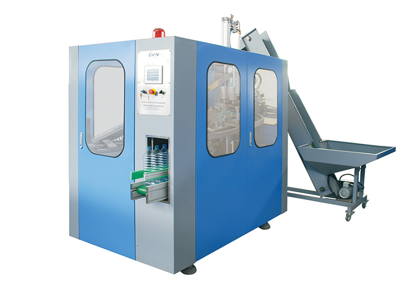 2000BPH automatic bottle blow molding machine