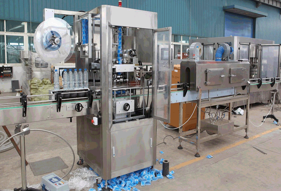 Automatic Sleeve Labeling Machine 1 automatic sleeve labeling machine