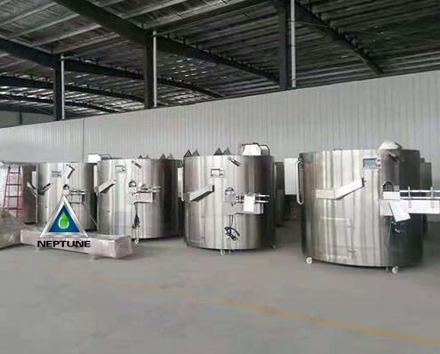 Automatic Plastic Empty Bottle Loading Machine 2 Automatic Plastic Empty Bottle Loading Machine